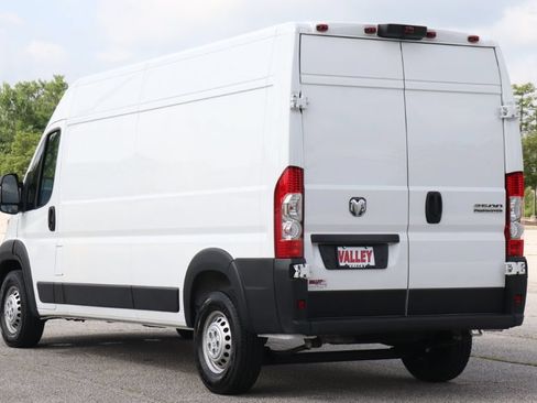 Used 2026 RAM ProMaster 2500 w/ Convenience Group FWD image 7