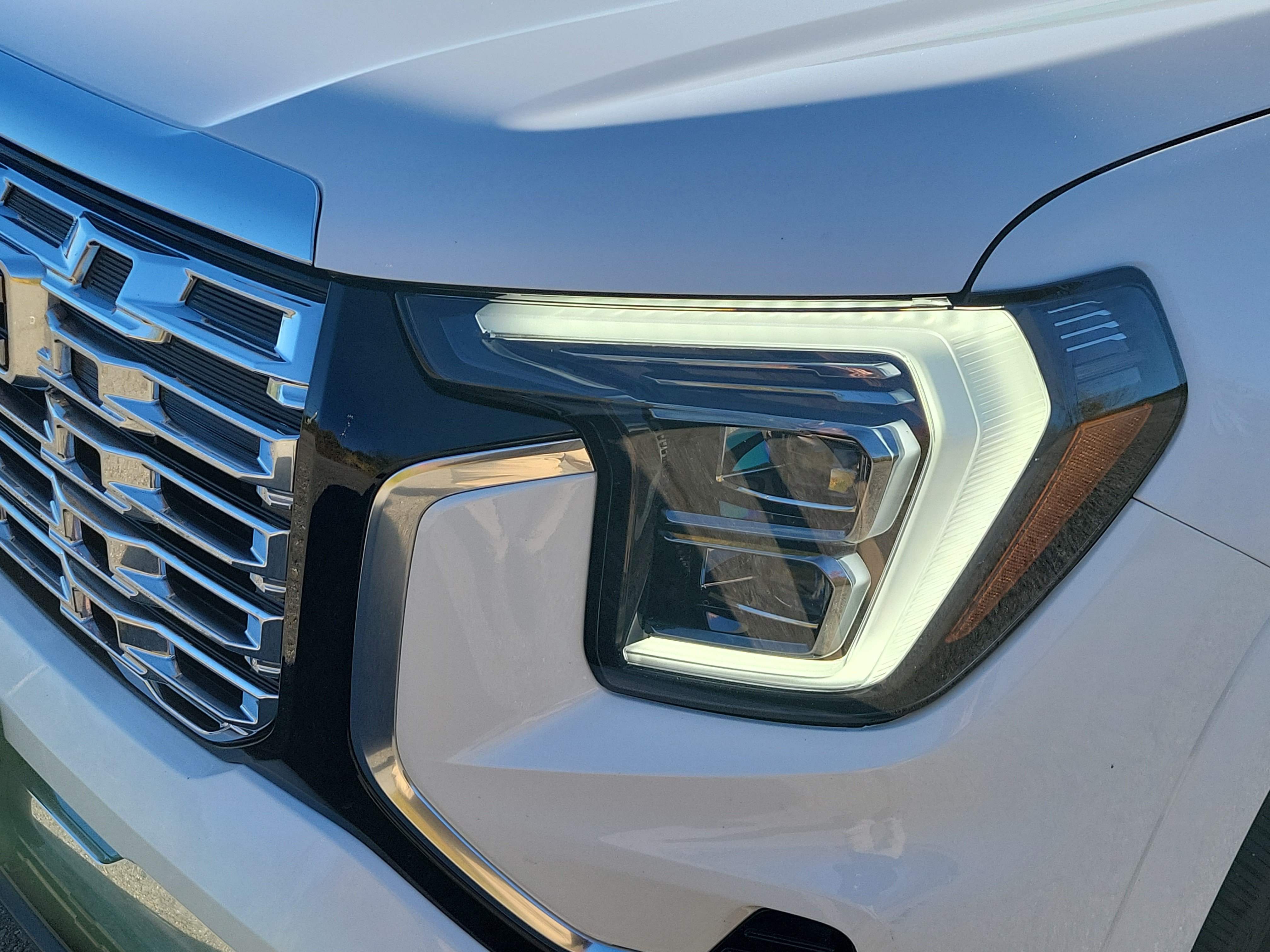 Used 2026 GMC Terrain Denali AWD/4WD image 9