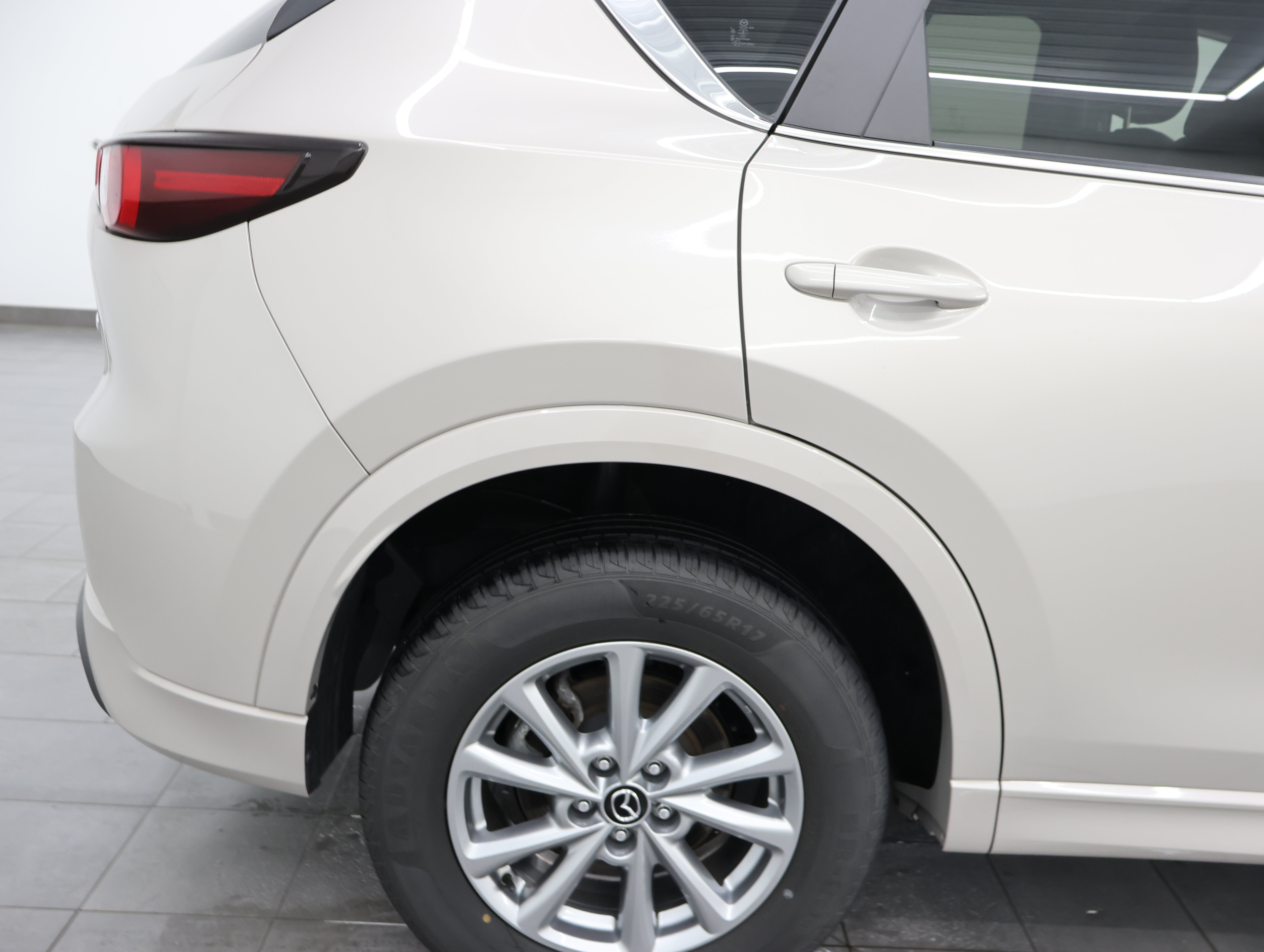 Used 2024 MAZDA CX-5 AWD 2.5 S w/ Select Package image 25