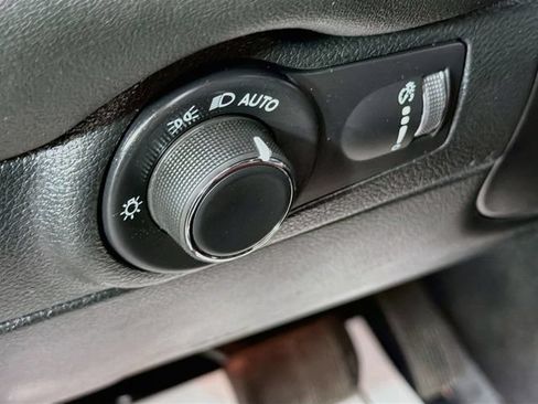 Used 2024 Dodge Durango R/T AWD/4WD image 10