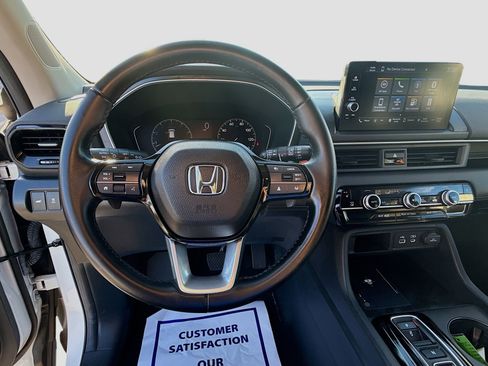 Used 2024 Honda Pilot EX-L image 10