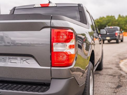 New 2025 Ford Maverick XL image 10