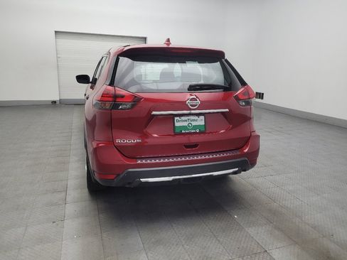 Used 2017 Nissan Rogue S image 6