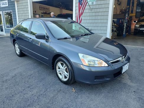 Used 2007 Honda Accord SE image 2