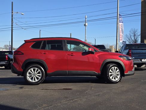 Used 2022 Toyota Corolla Cross LE image 21