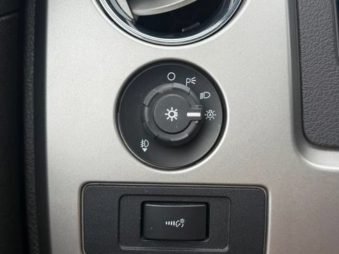Used 2013 Ford F150 Lariat w/ Lariat Chrome Pkg AWD/4WD image 25