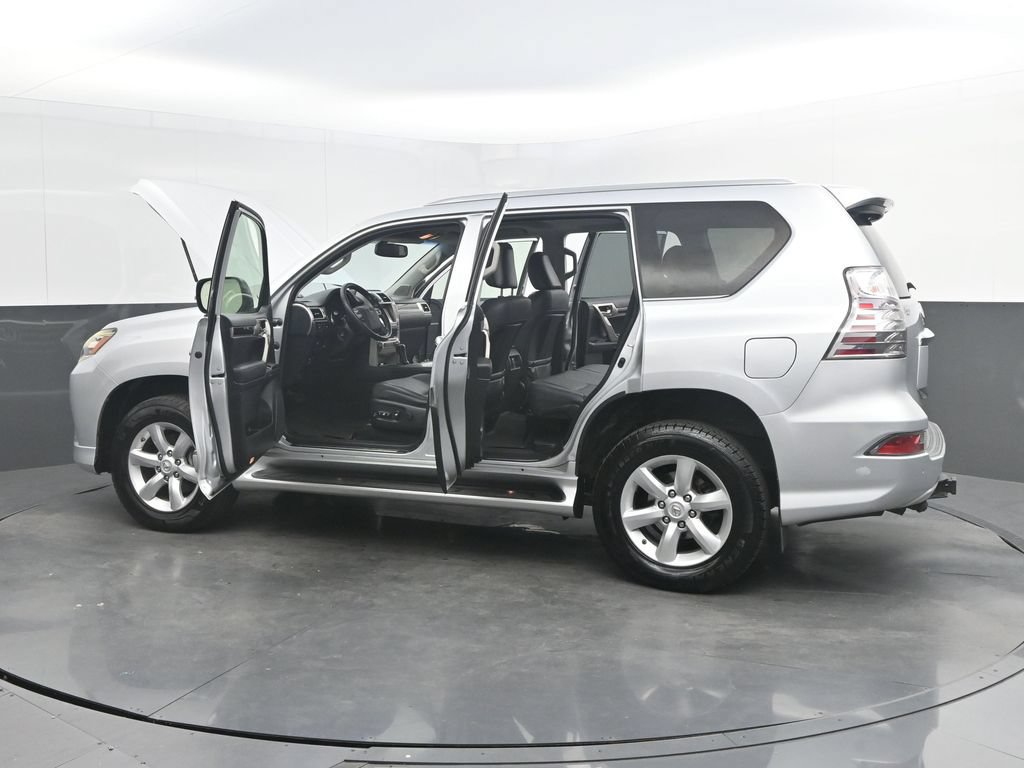 Used 2017 Lexus GX 460 w/ Navigation Package AWD/4WD image 52