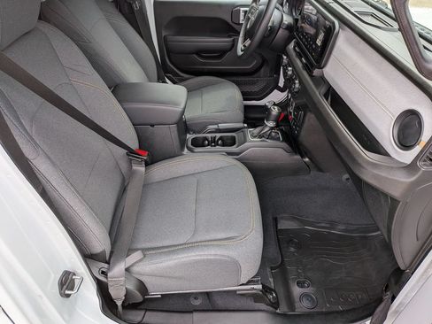 Used 2024 Jeep Wrangler Unlimited Sport AWD/4WD image 28