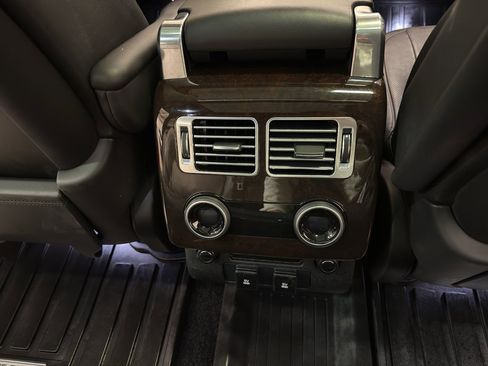 Used 2020 Land Rover Range Rover HSE image 28