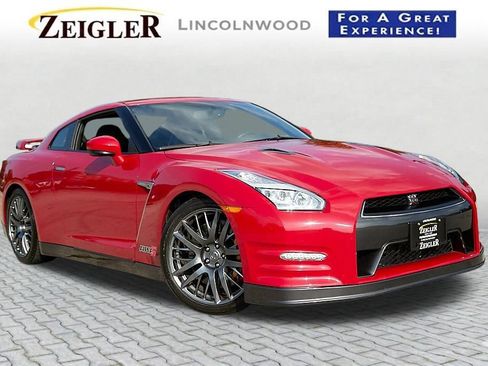 Used 2016 Nissan GT-R Premium AWD/4WD image 1