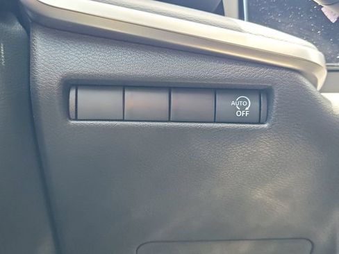 Certified 2025 Nissan Kicks S FWD image 31