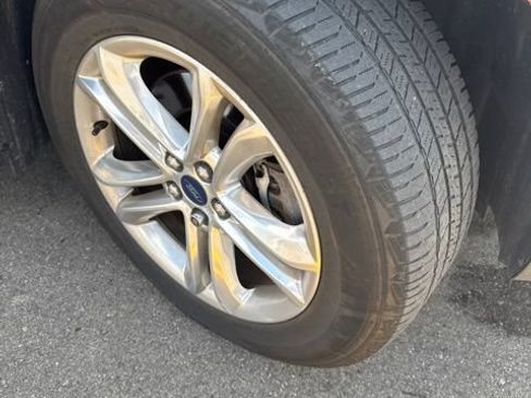 Used 2015 Ford Edge SEL w/ Equipment Group 201A AWD/4WD image 4