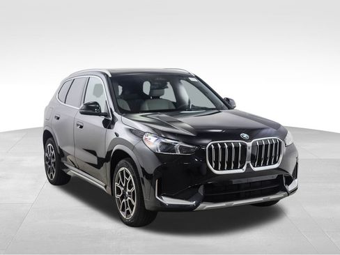 Used 2025 BMW X1 xDrive28i w/ Technology Package image 7