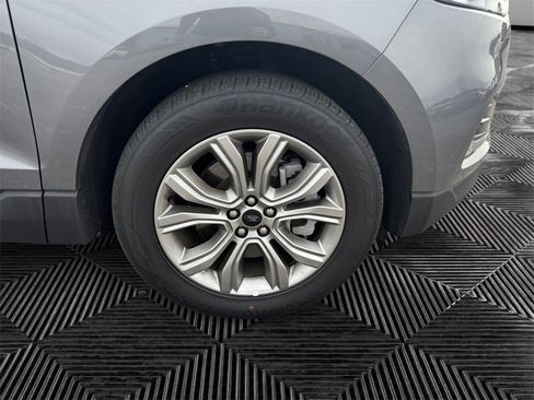 Certified 2024 Ford Edge Titanium image 14