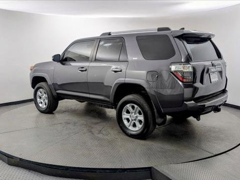 Used 2020 Toyota 4Runner SR5 Premium image 6