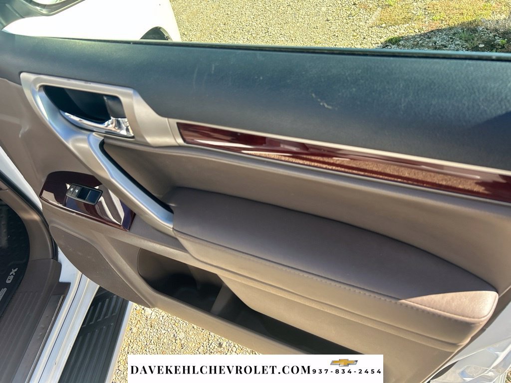 Used 2015 Lexus GX 460 w/ Premium Package AWD/4WD image 25