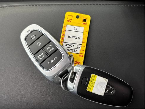 Used 2023 Hyundai Ioniq 5 SE w/ Cargo Package AWD/4WD image 39