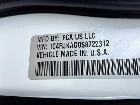 New 2025 Jeep Grand Cherokee L Altitude image 13