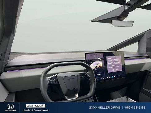 Used 2024 Tesla Cybertruck AWD Crew Cab image 14