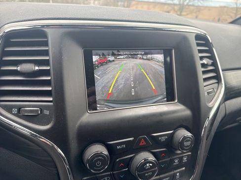 Used 2021 Jeep Grand Cherokee Freedom Edition image 25