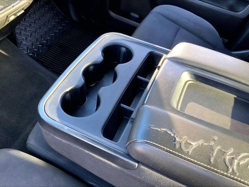 Used 2018 Chevrolet Silverado 1500 LT image 15