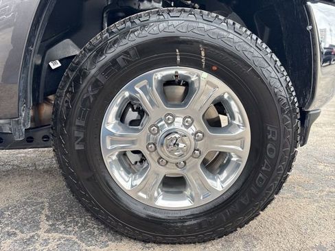 New 2026 RAM 3500 Big Horn AWD/4WD image 18