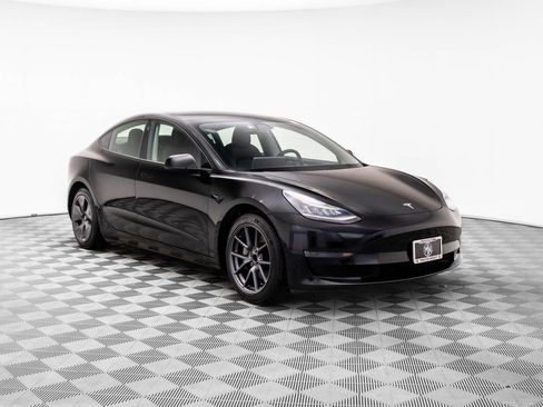 Used 2021 Tesla Model 3 Standard Range Plus image 7