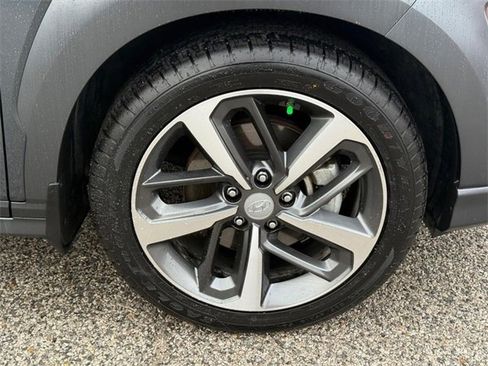 Used 2021 Hyundai Kona Ultimate w/ Cargo Package image 7