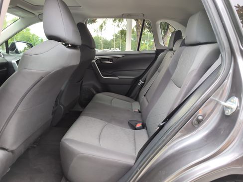 Certified 2024 Toyota RAV4 XLE w/ Convenience Package FWD image 31