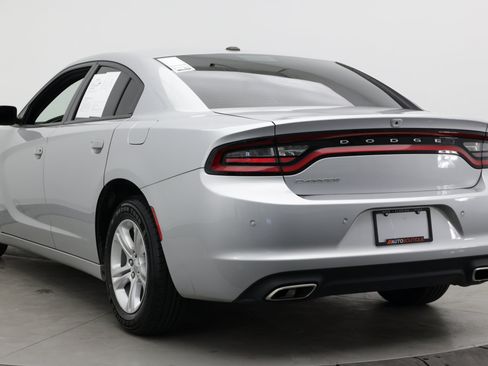 Used 2022 Dodge Charger SXT RWD image 5