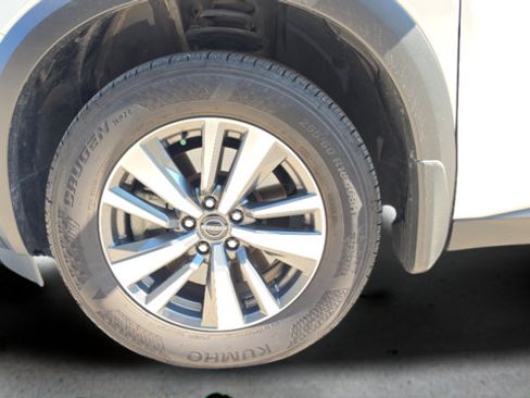Used 2025 Nissan Pathfinder SL w/ Cargo Package AWD/4WD image 22