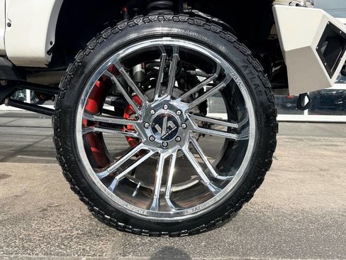 Used 2017 Ford F250 Platinum w/ Platinum Ultimate Package image 16