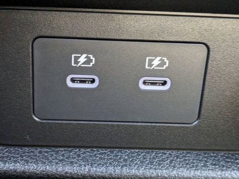 New 2026 Nissan Armada SL w/ Captain's Chari Seat Package image 22