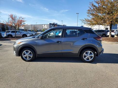 Certified 2025 Nissan Kicks Play S image 7