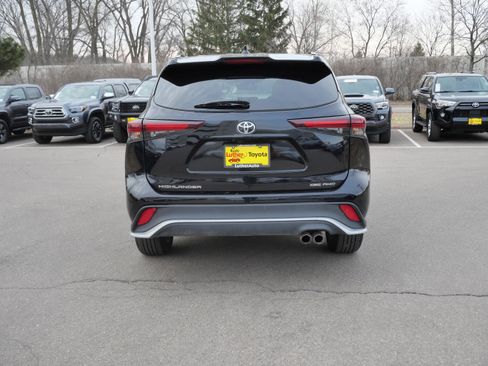 Certified 2025 Toyota Highlander XSE image 7