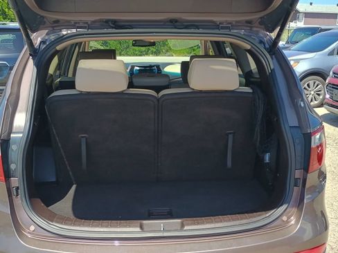Used 2015 Hyundai Santa Fe GLS w/ Option Group 03 FWD image 6