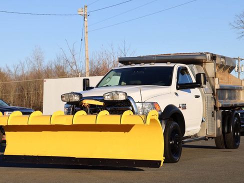 Used 2017 RAM 5500 Tradesman w/ Power & Remote Entry Group image 9