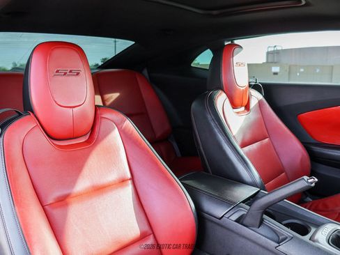 Used 2010 Chevrolet Camaro SS RWD image 37