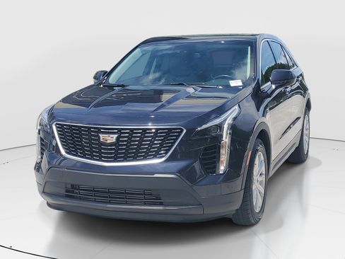 Used 2023 Cadillac XT4 Luxury FWD image 4