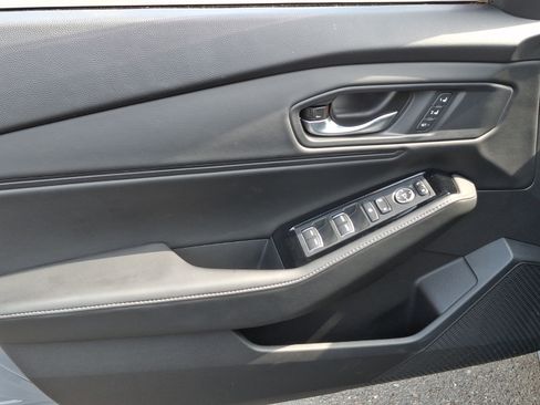 Used 2023 Honda Accord Touring image 12