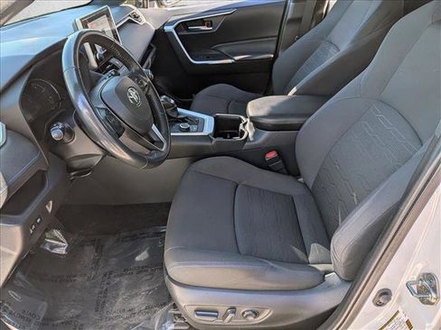 Used 2023 Toyota RAV4 SE image 16