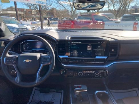 New 2025 Chevrolet Silverado 1500 High Country w/ High Country Premium Package AWD/4WD image 6