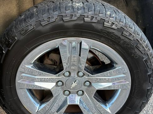 Used 2019 Chevrolet Silverado 1500 Custom w/ Custom Convenience Package AWD/4WD image 36