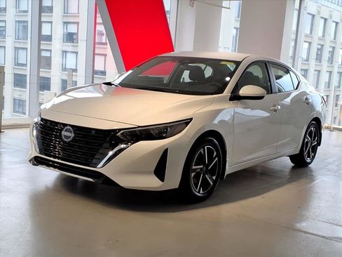 Used 2025 Nissan Sentra SV w/ All-Weather Package image 1