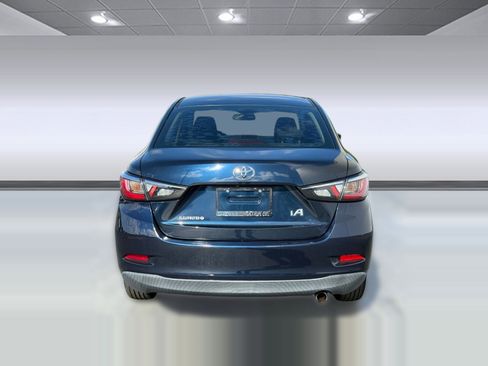 Used 2017 Toyota Yaris iA image 9