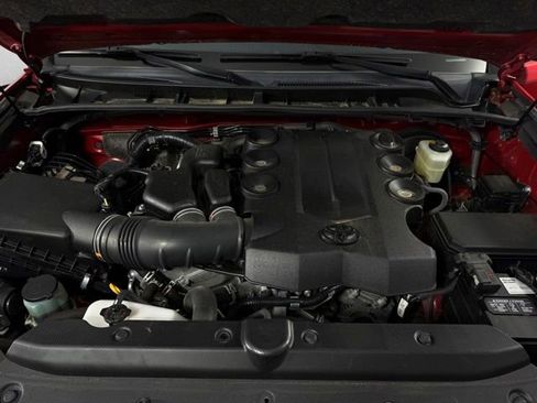 Used 2022 Toyota 4Runner SR5 RWD image 11