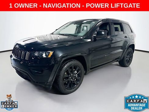 Used 2021 Jeep Grand Cherokee Laredo X AWD/4WD image 2