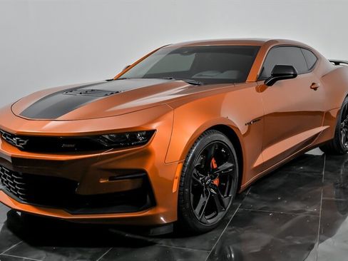 Used 2022 Chevrolet Camaro SS RWD image 5