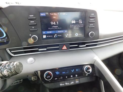 Used 2025 Hyundai Elantra Sport w/ Cargo Package image 29