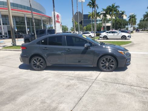 Certified 2024 Toyota Corolla SE FWD image 2